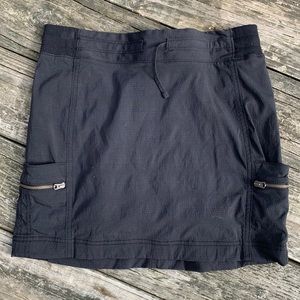 Athleta Trekkie Skort Size 8 - Black